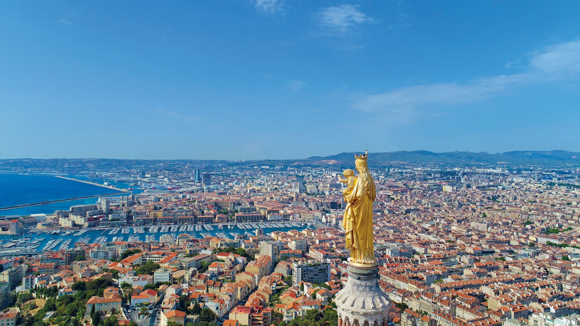 Vue panoramique de Marseille depuis Notre-Dame de la Garde