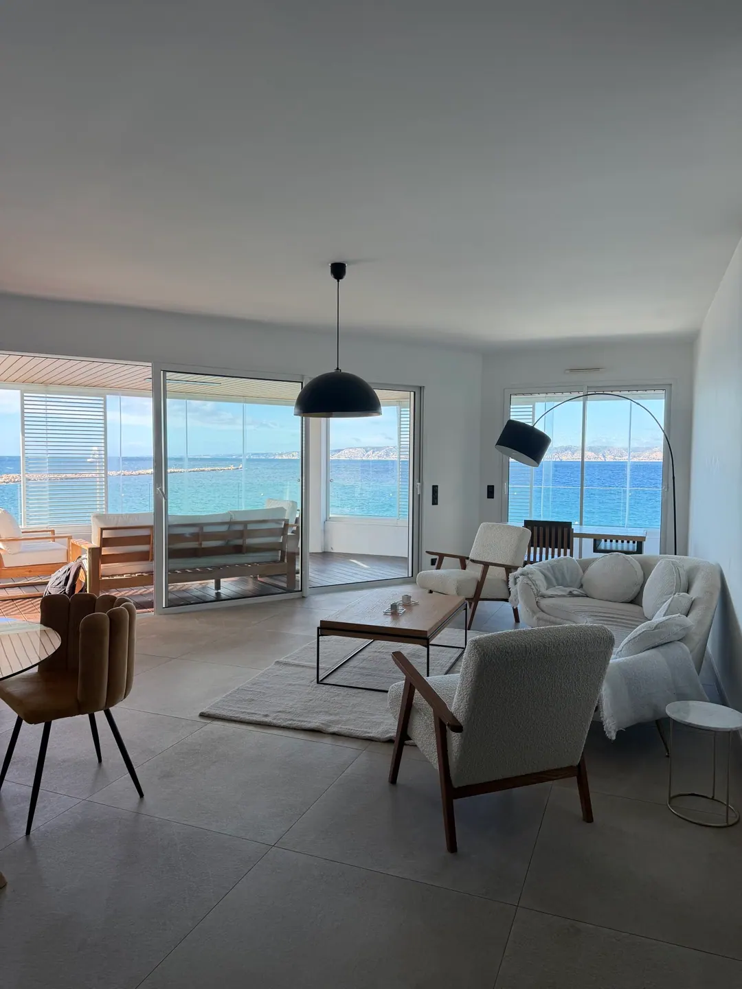 Appartement rénové par Vestizy avec vue sur la mer à Marseille